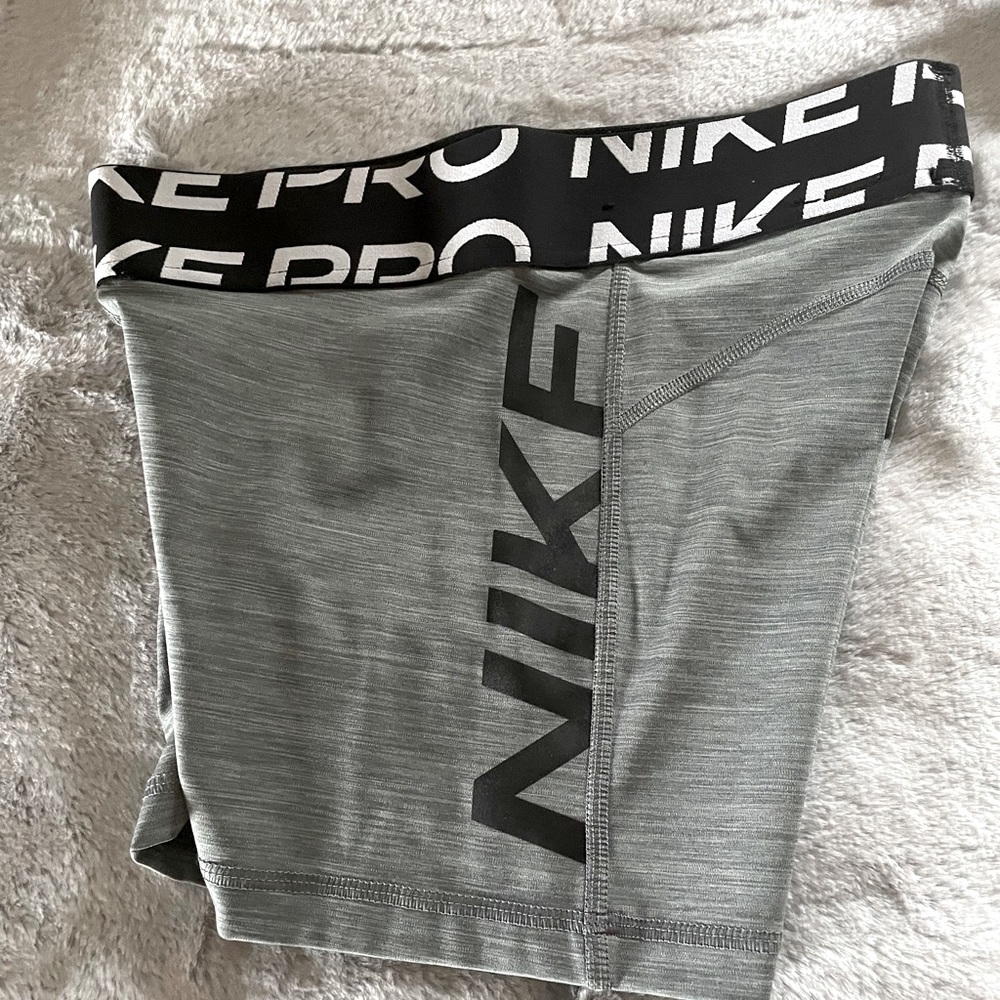 Nike spandex